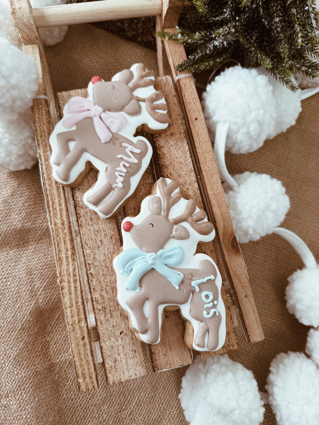 Personalised Reindeer Christmas Cookies – Custom Name Iced Biscuits, Holiday Gift Treats, Reindeer Sugar Cookies with Bow